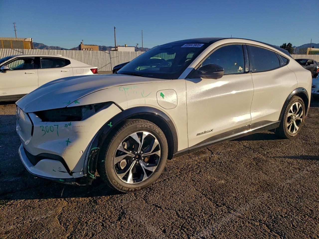 2021 FORD Mustang Mach-E