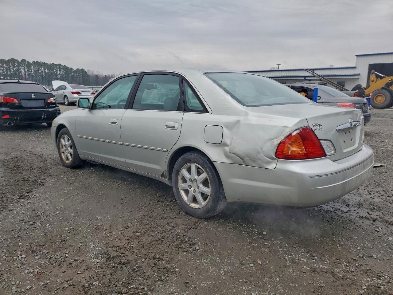 2002 TOYOTA Avalon