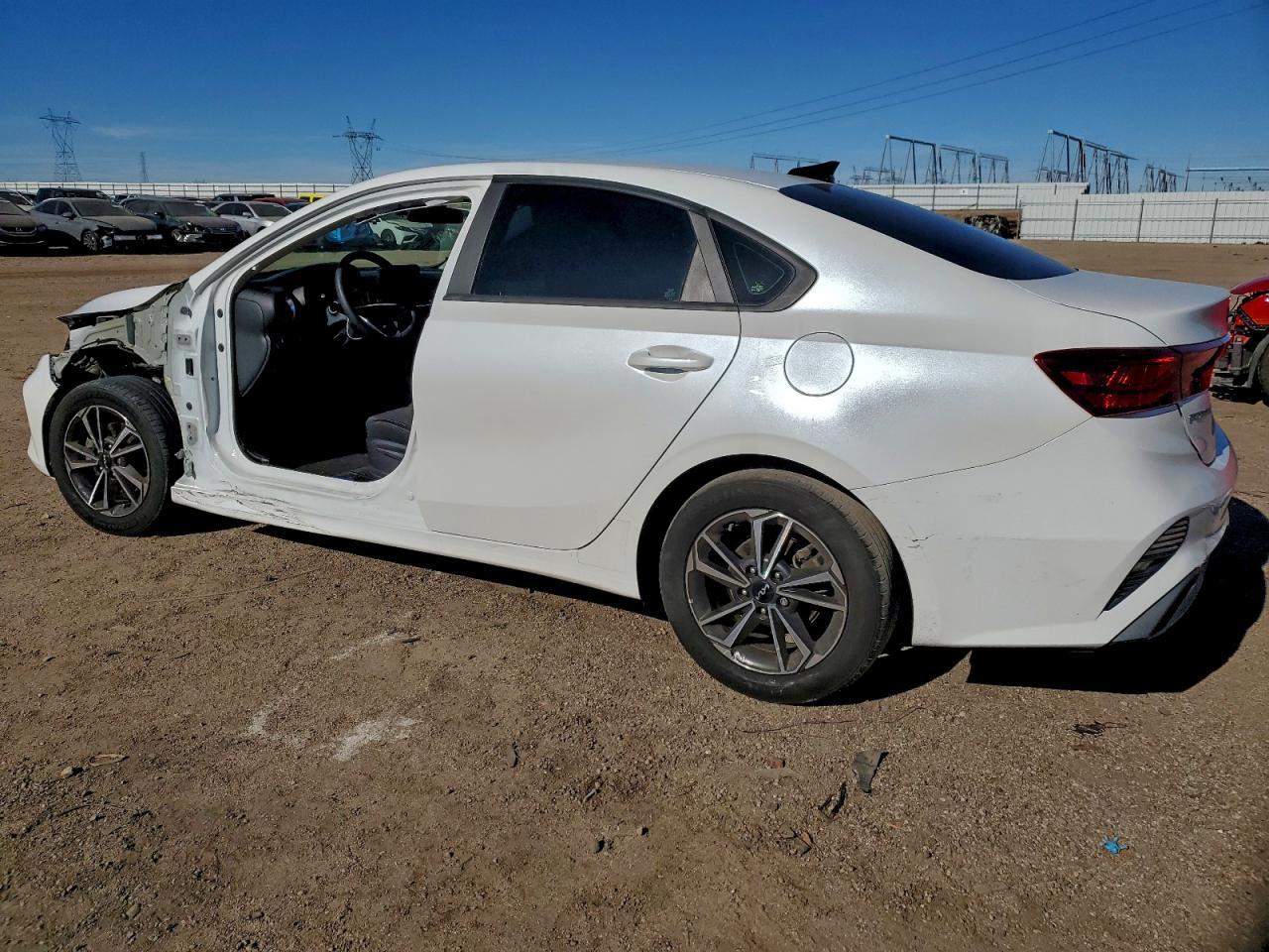 2023 KIA FORTE