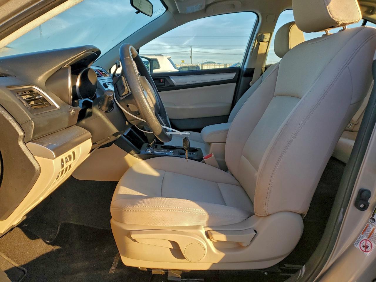 2016 SUBARU Legacy