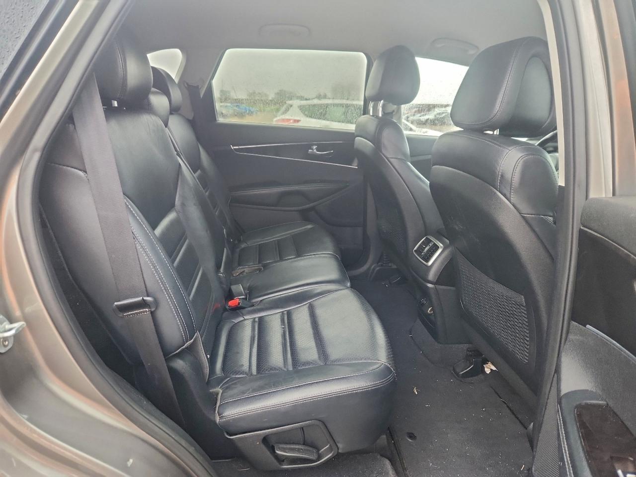 2016 KIA SORENTO