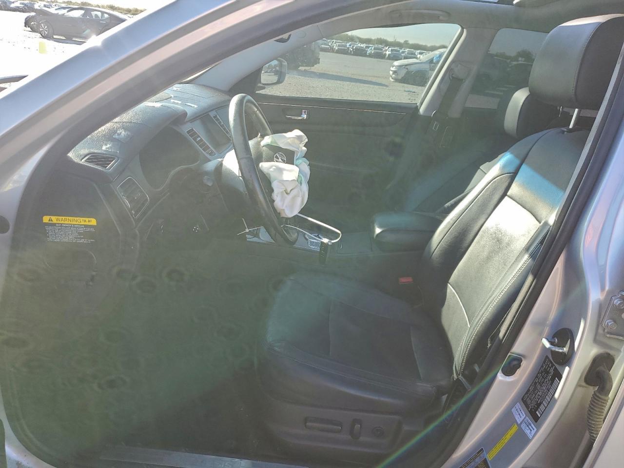 2011 HYUNDAI GENESIS