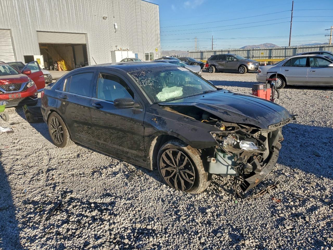 2013 CHRYSLER 200