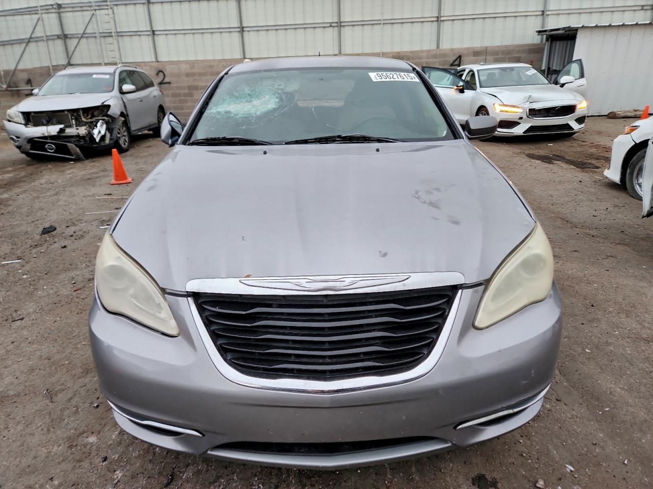 2013 CHRYSLER 200