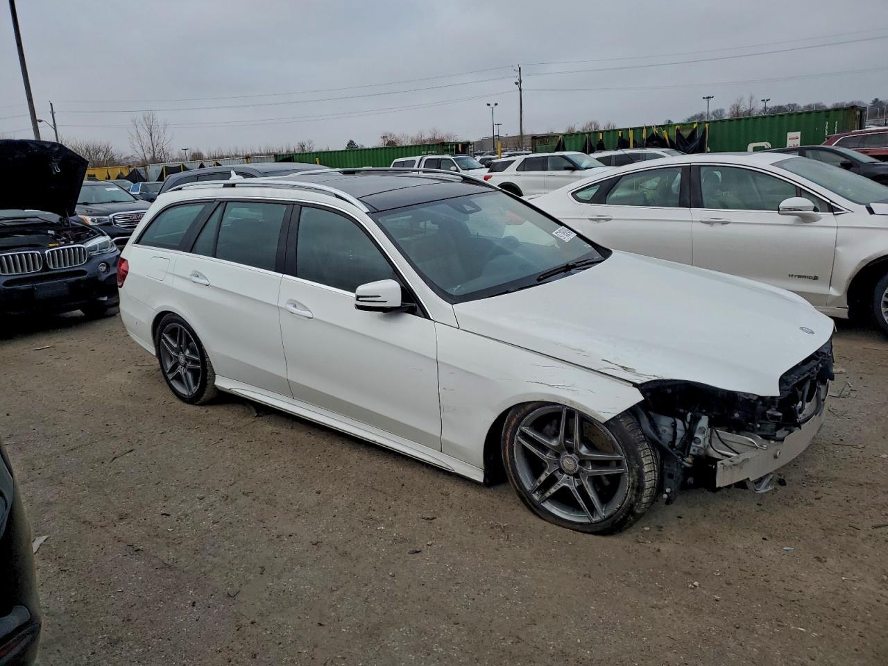 2016 MERCEDES-BENZ E-Class