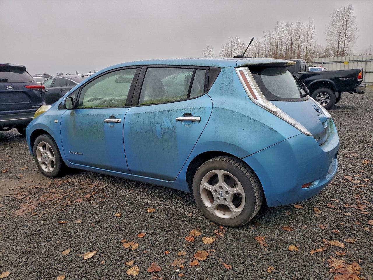 2012 NISSAN LEAF