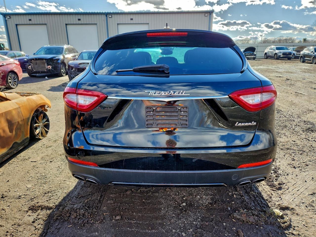 2017 MASERATI Levante