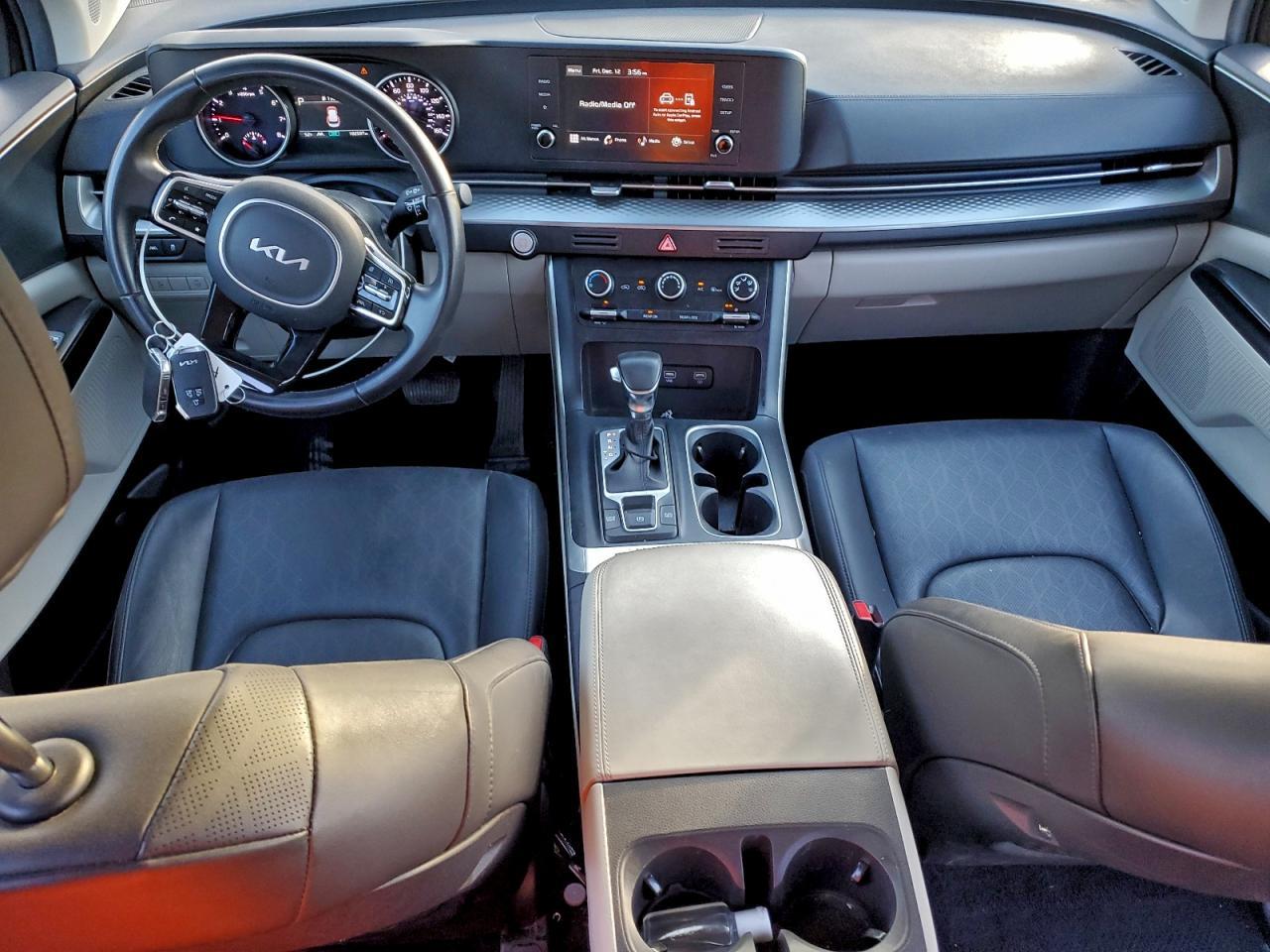 2023 KIA Carnival