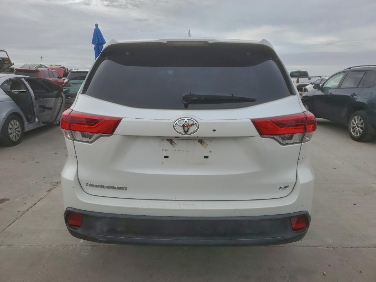 2018 TOYOTA HIGHLANDER
