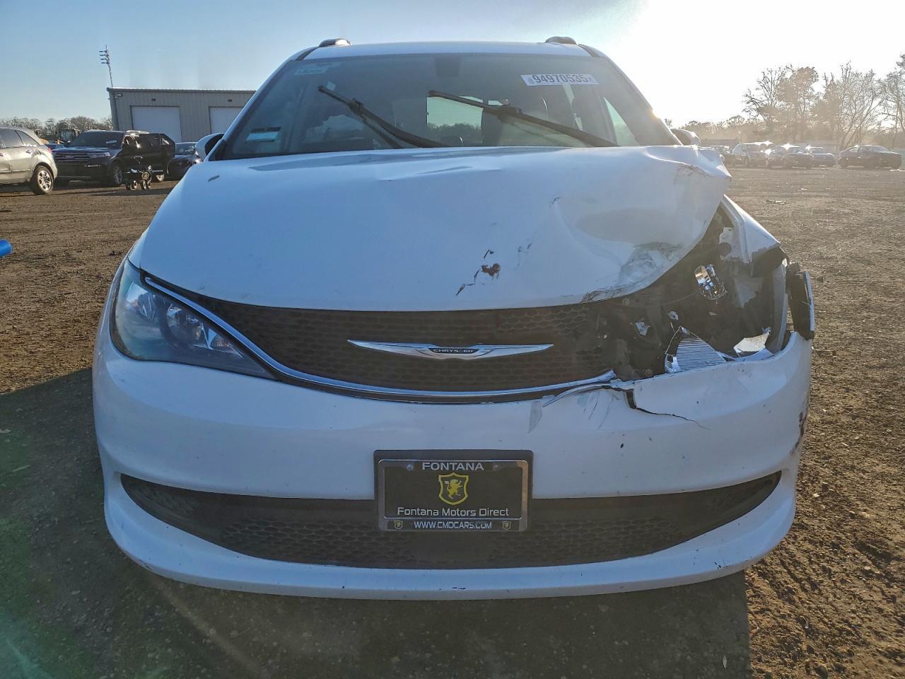2021 CHRYSLER Voyager