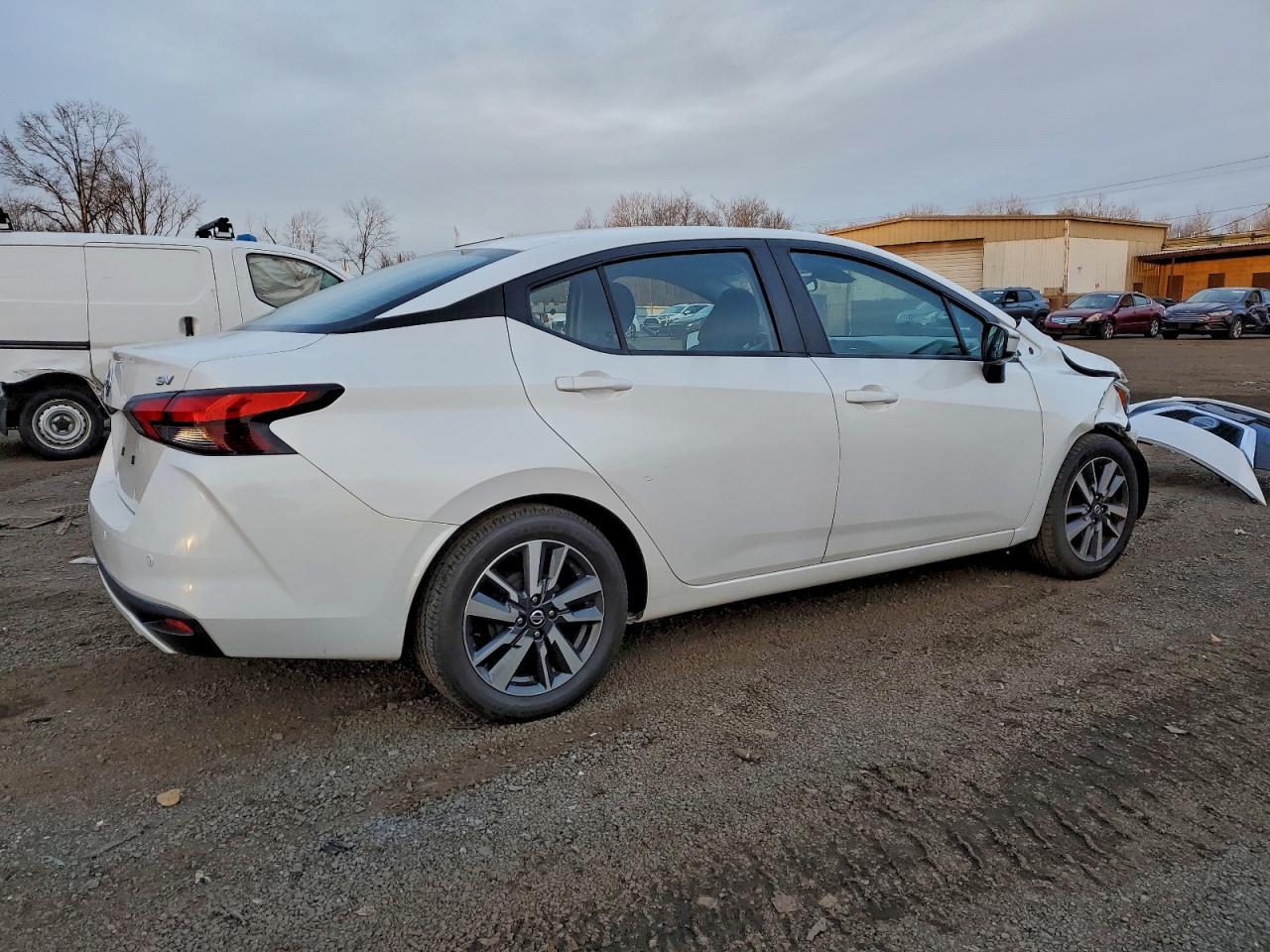 2021 NISSAN VERSA
