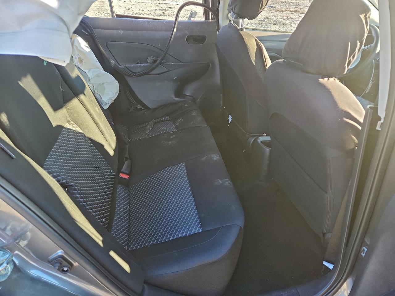 2024 NISSAN VERSA