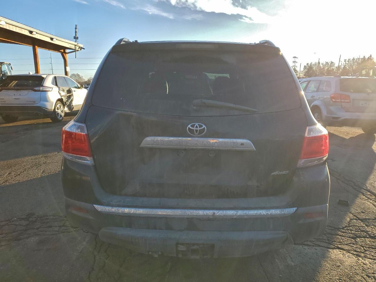 2012 TOYOTA HIGHLANDER