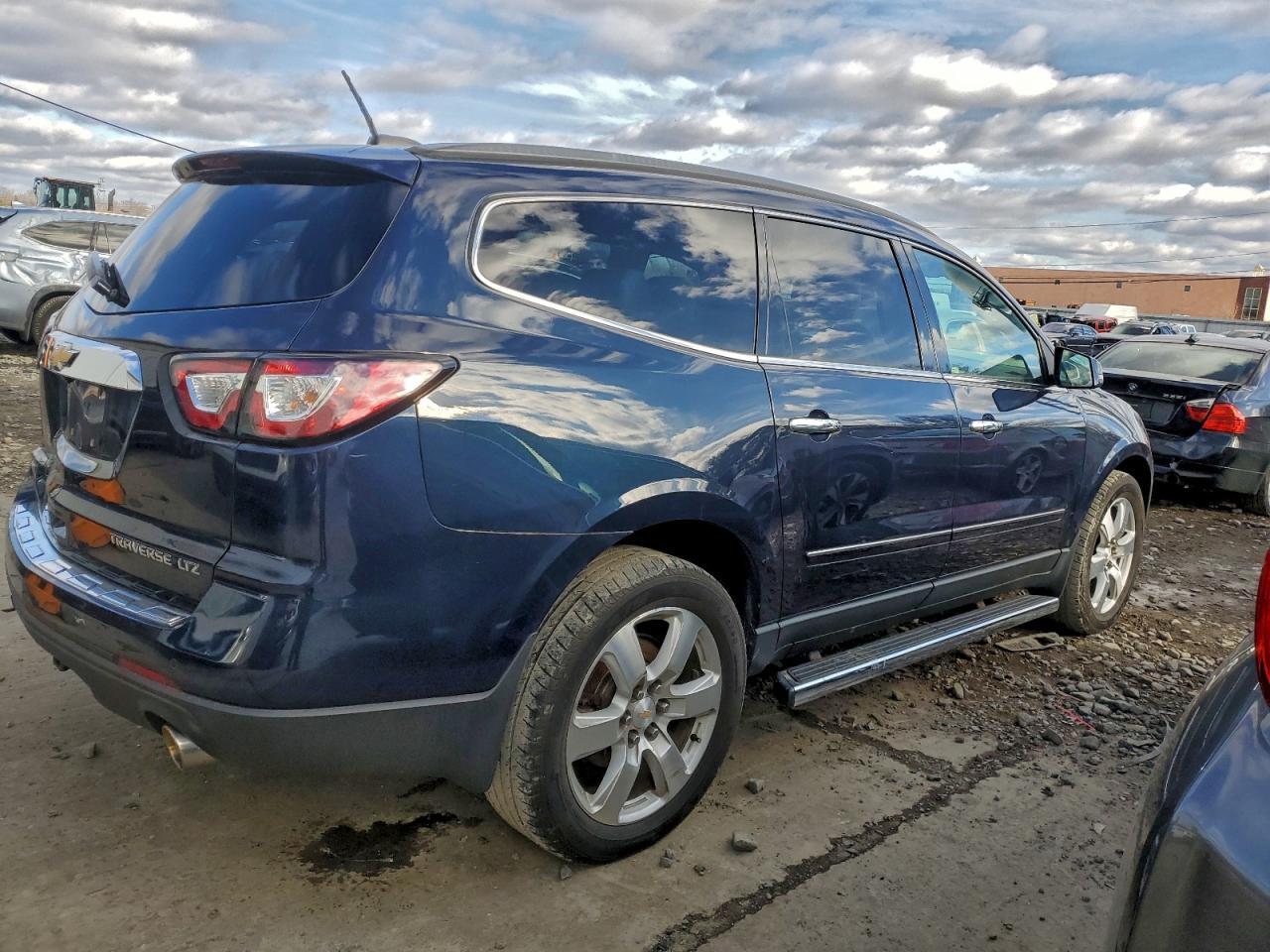 2016 CHEVROLET TRAVERSE