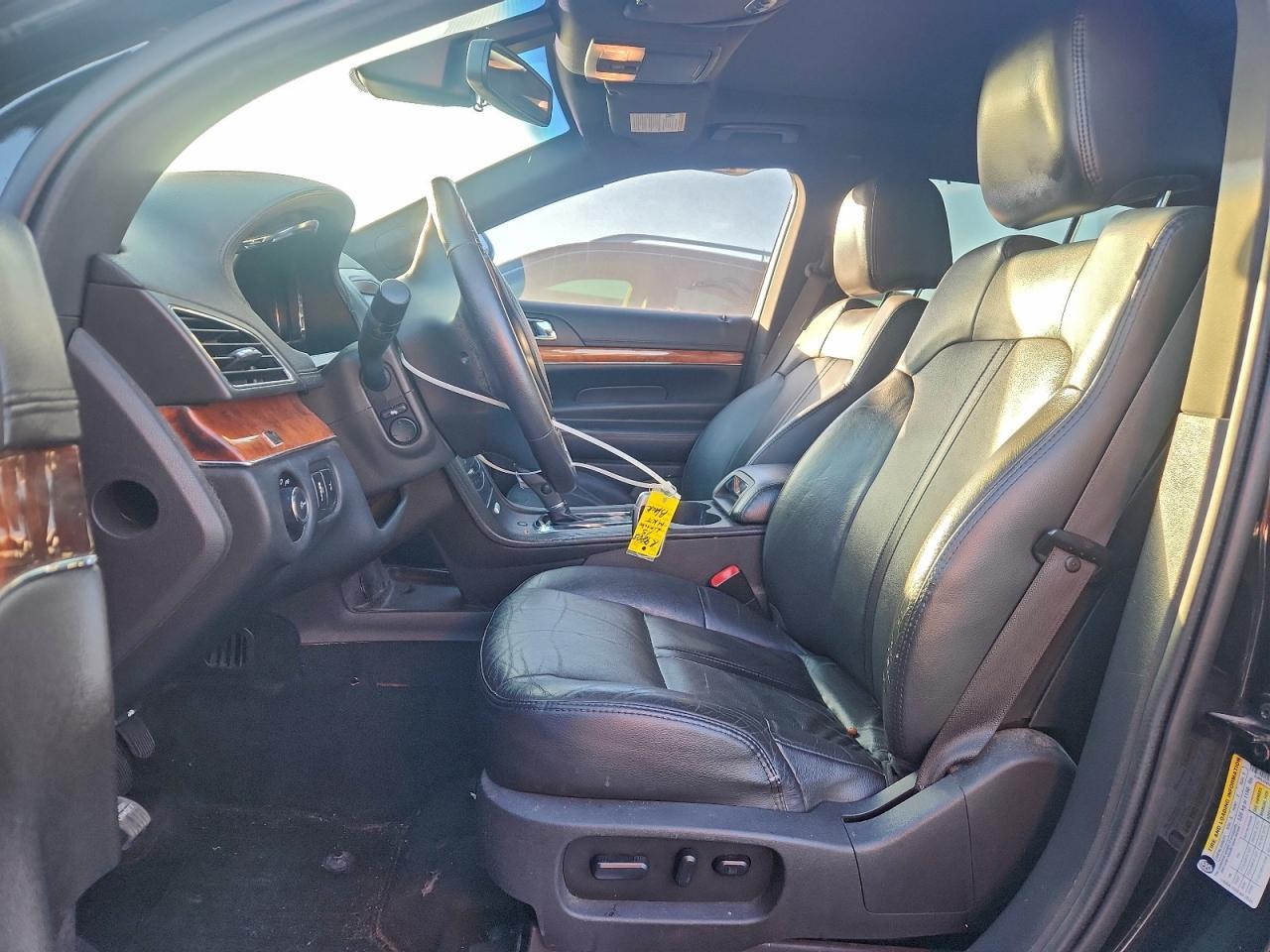2015 LINCOLN MKT