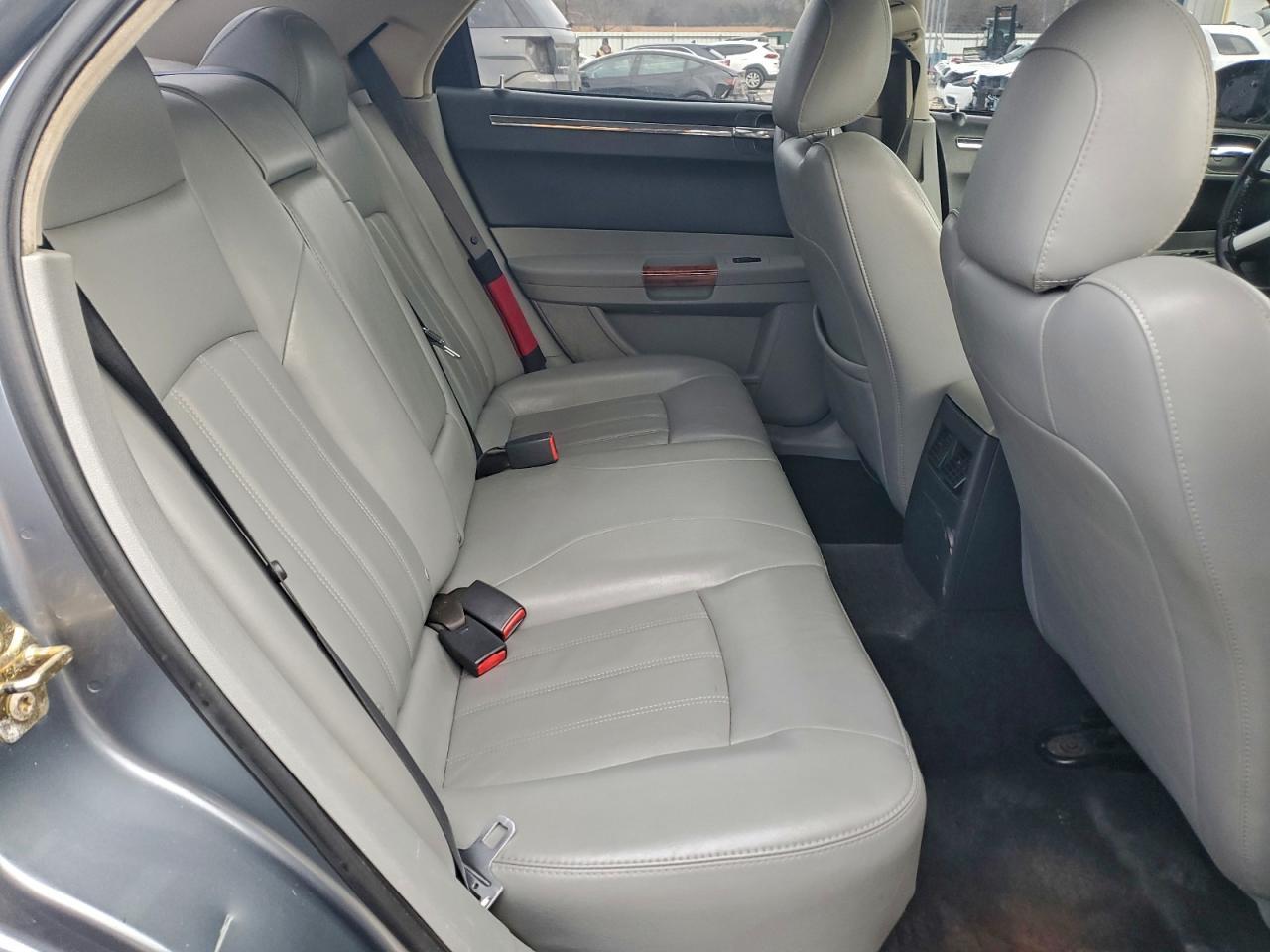 2006 CHRYSLER 300