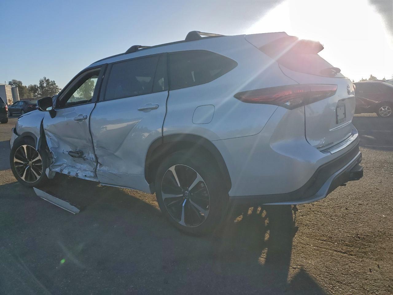 2022 TOYOTA HIGHLANDER