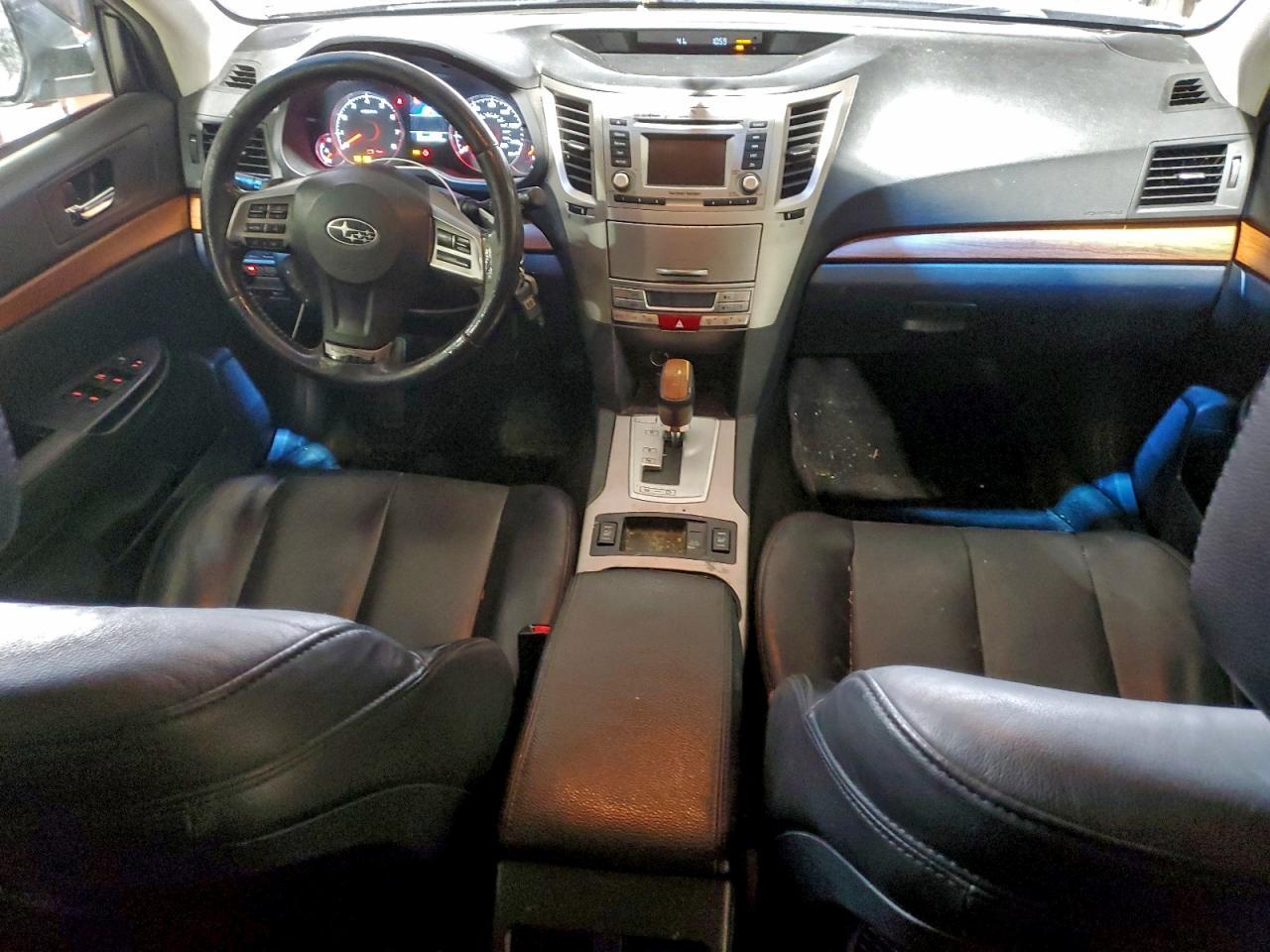 2013 SUBARU Outback