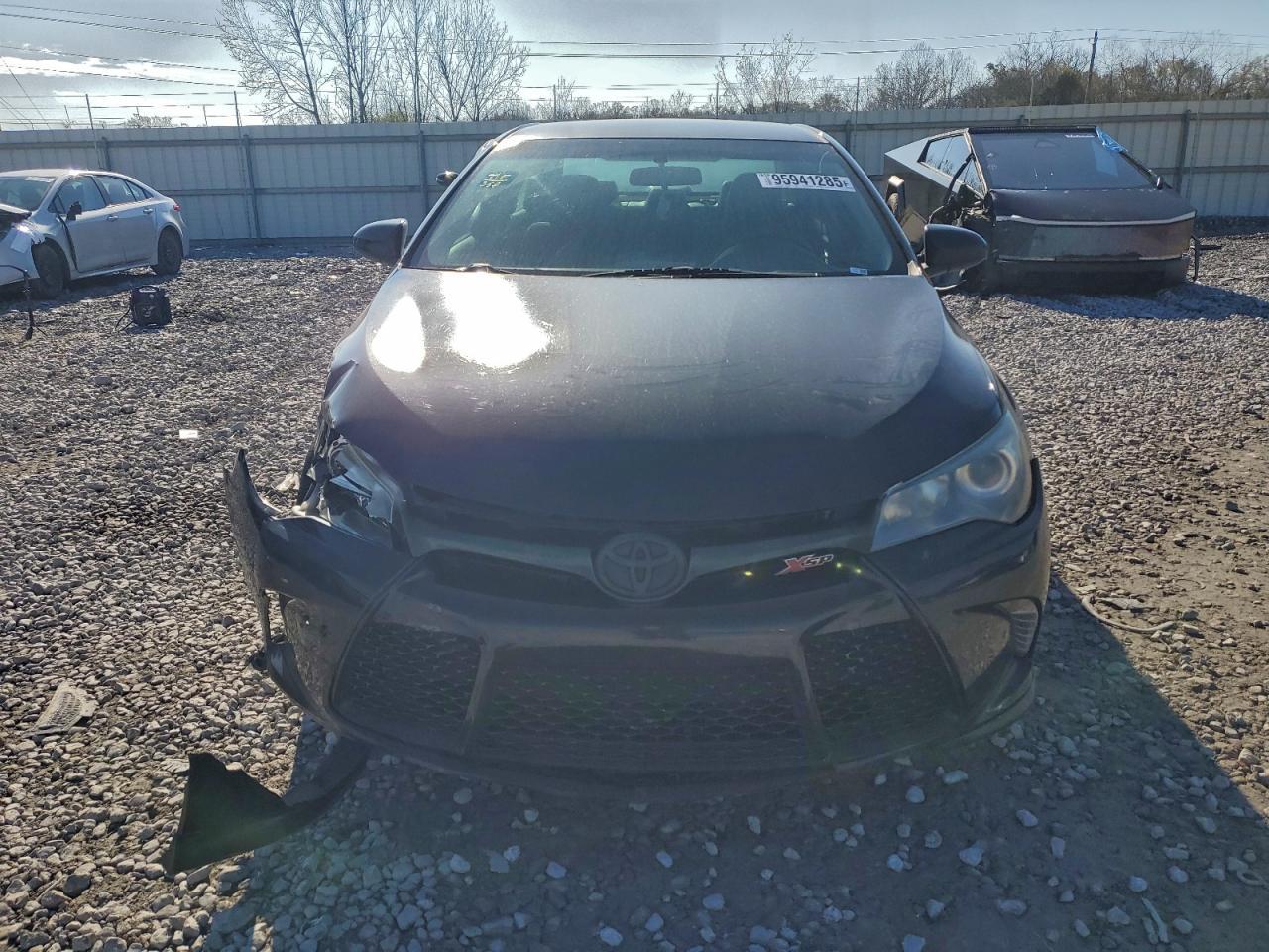 2017 TOYOTA CAMRY
