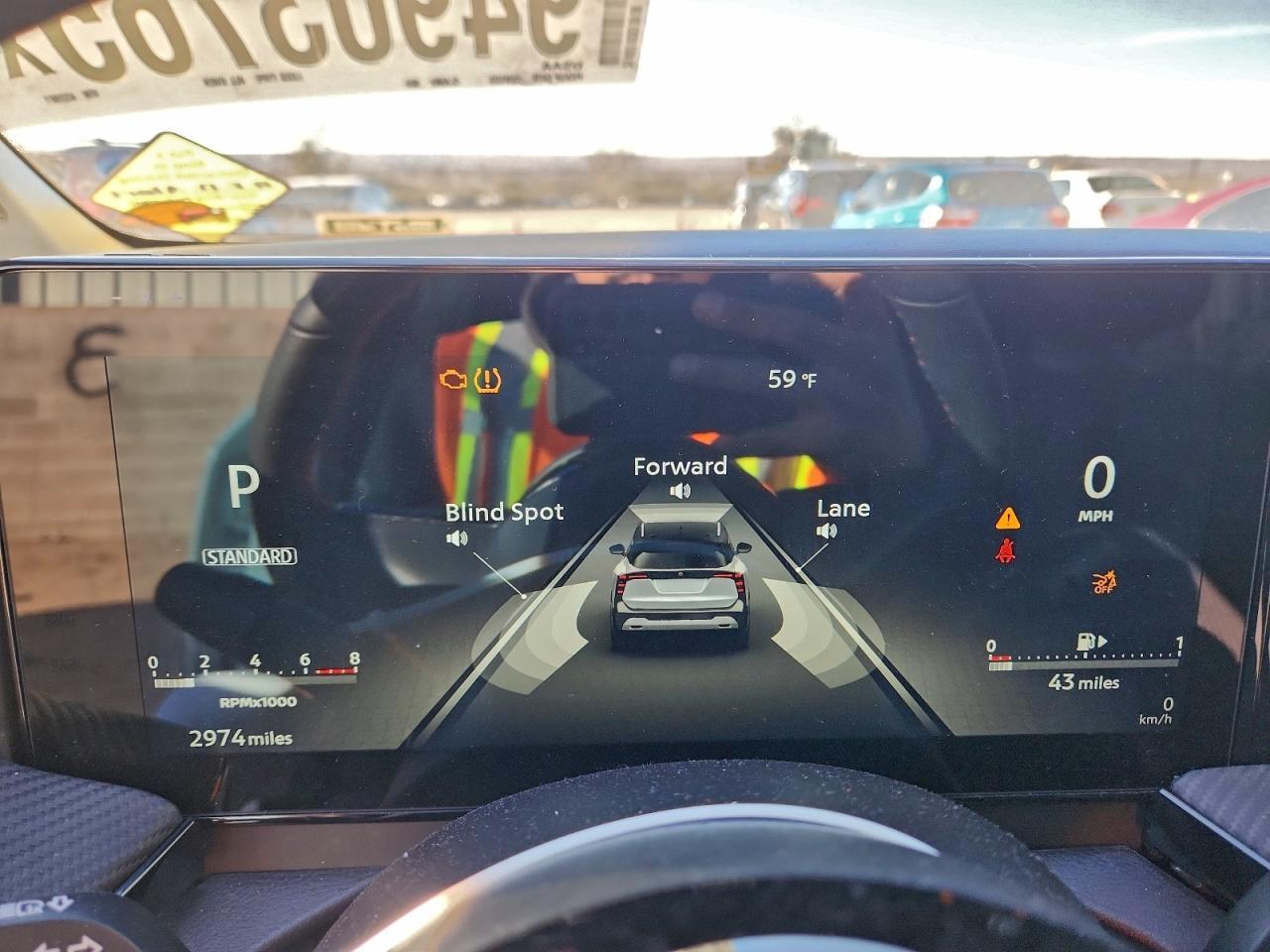 2025 NISSAN KICKS