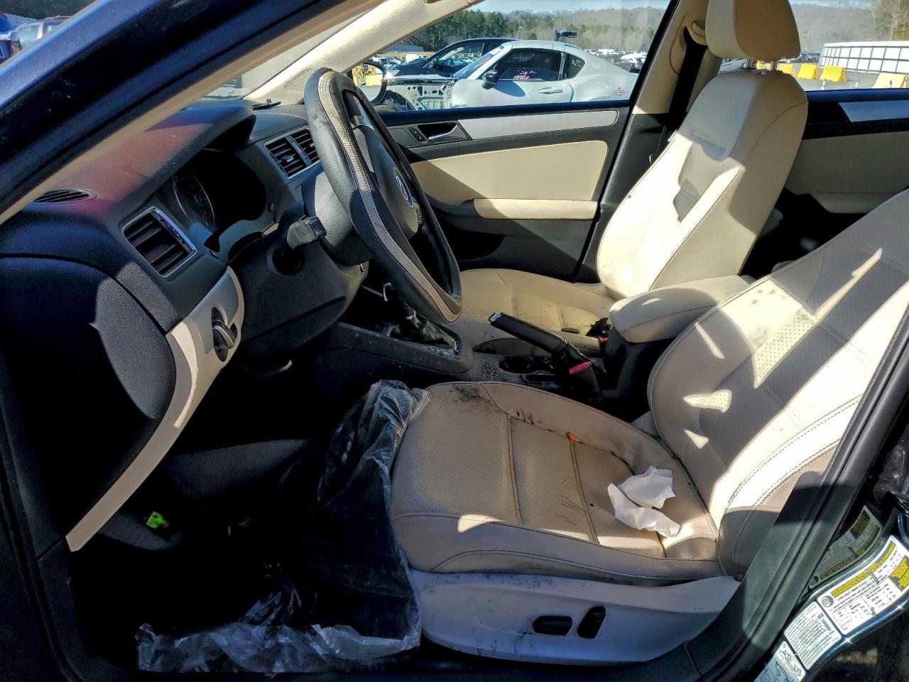 2013 VOLKSWAGEN JETTA