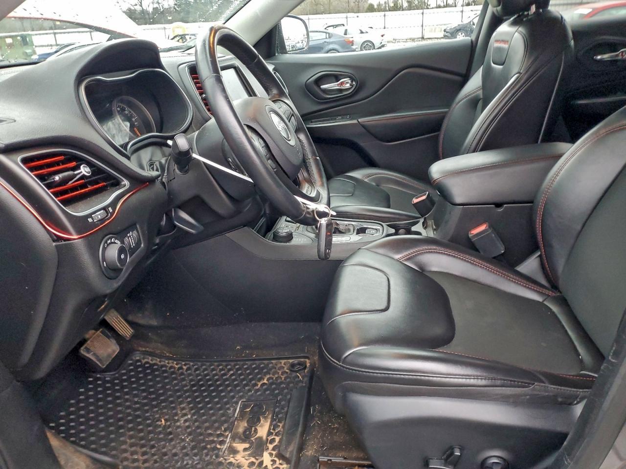 2019 JEEP CHEROKEE