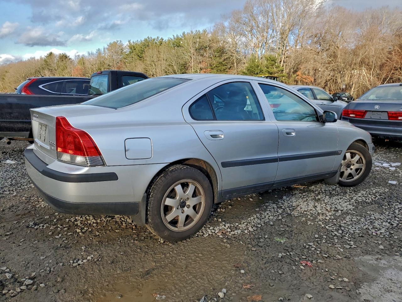 2003 VOLVO S60