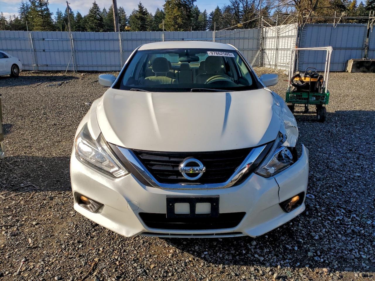2017 NISSAN ALTIMA