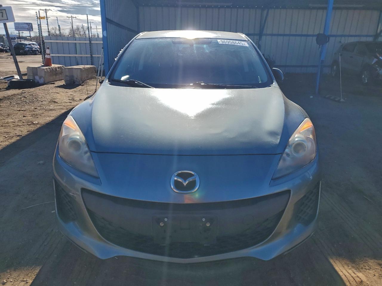 2013 MAZDA 3