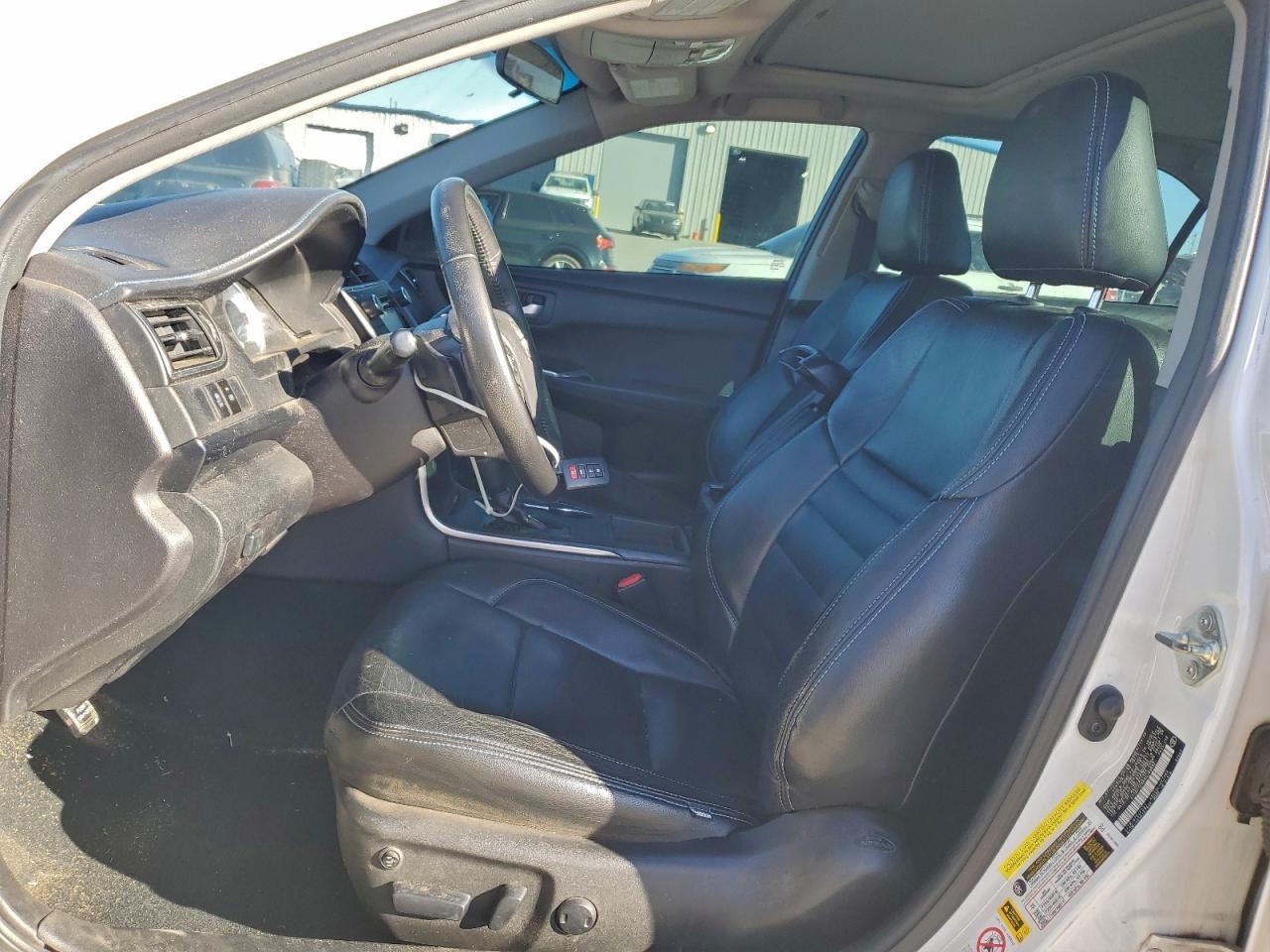 2016 TOYOTA CAMRY