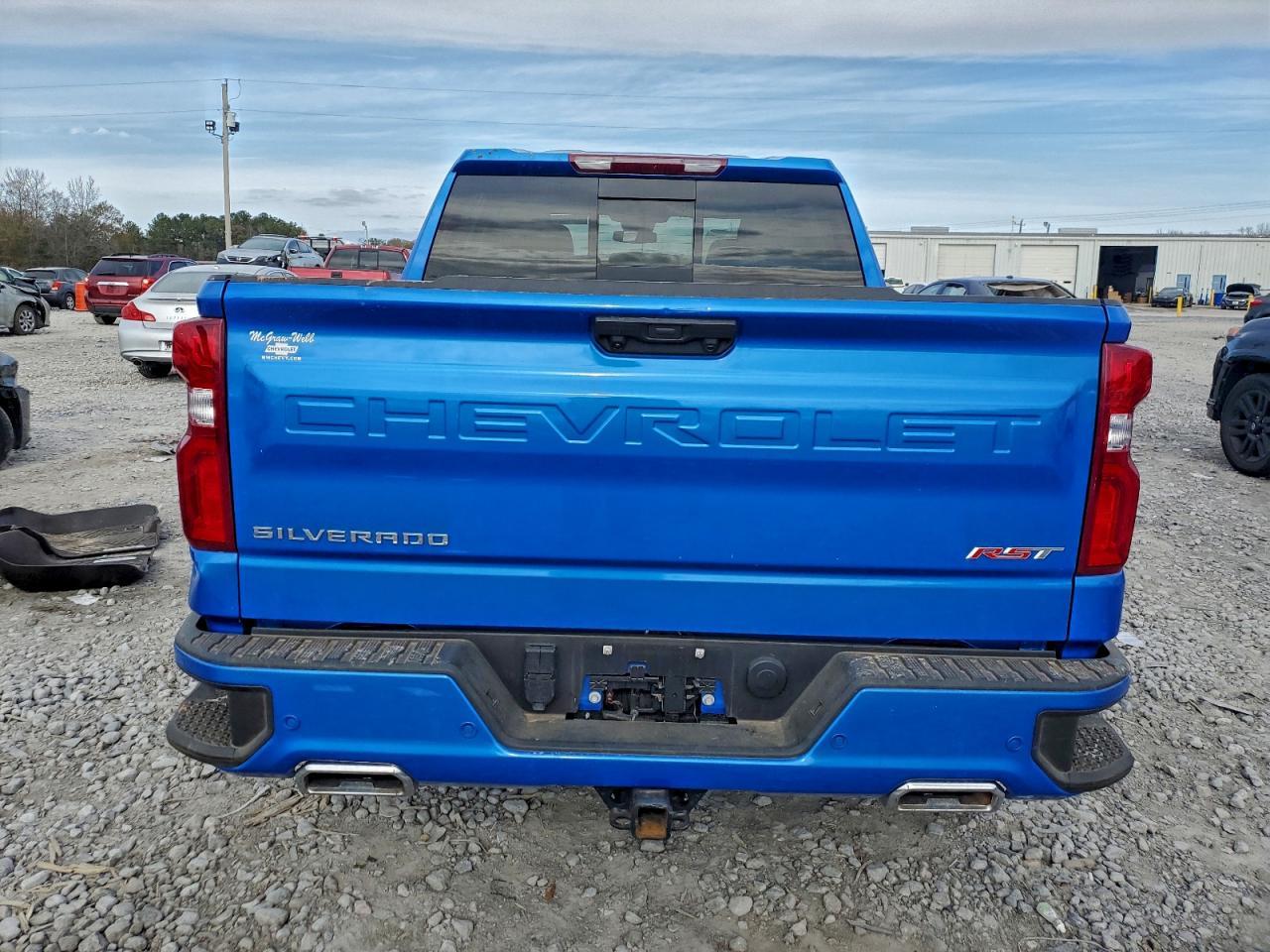 2025 CHEVROLET Silverado