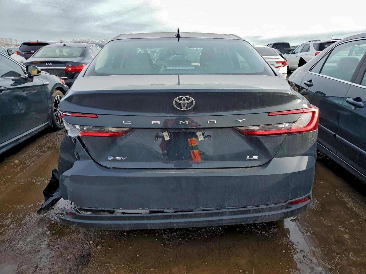 2025 TOYOTA CAMRY