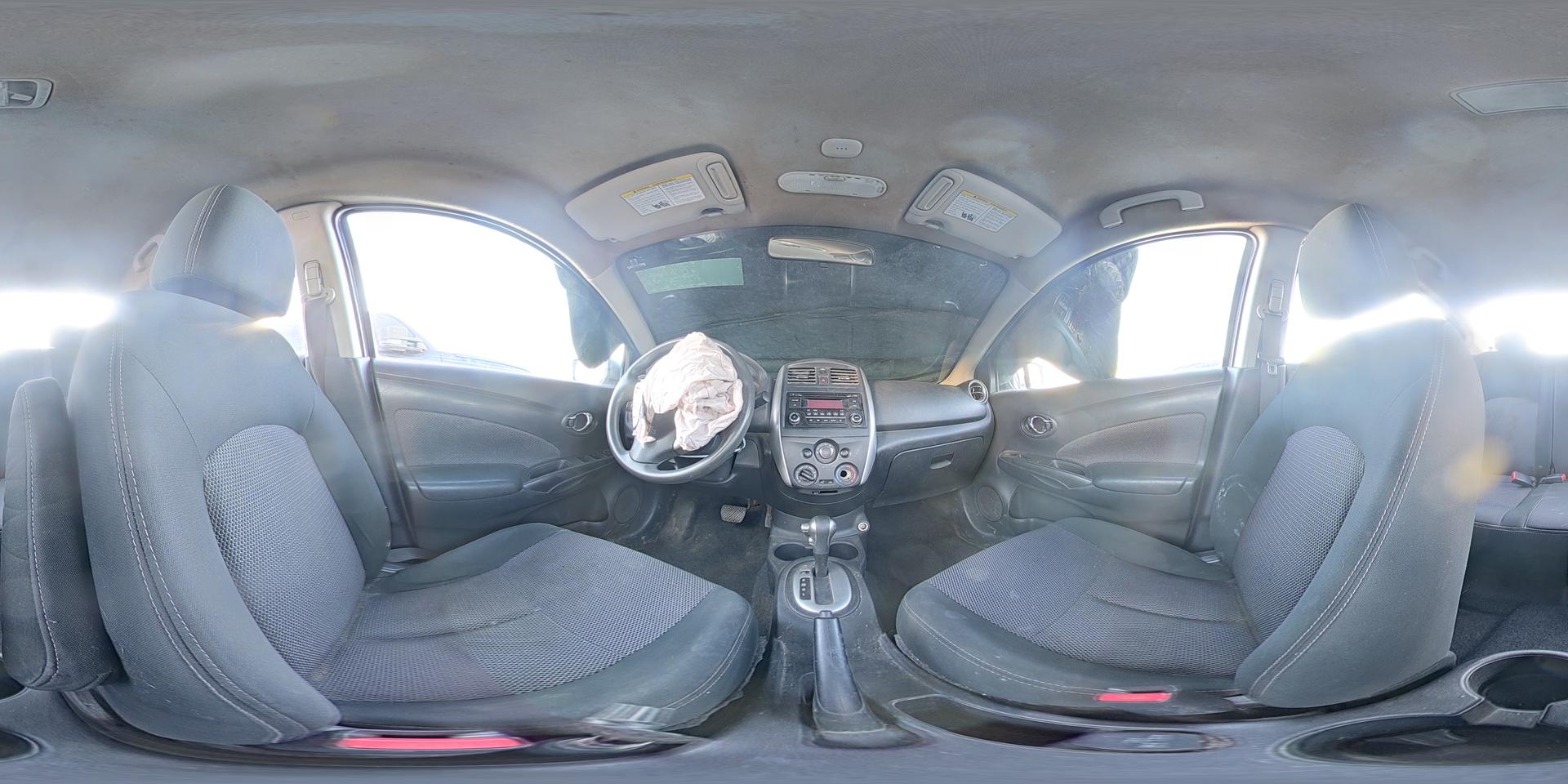 2017 NISSAN VERSA