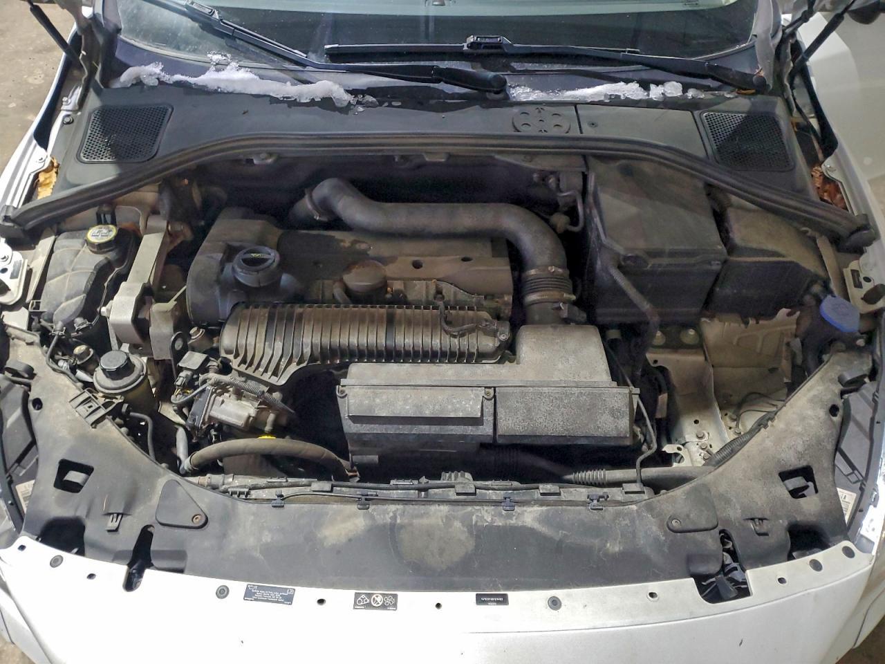 2013 VOLVO S60