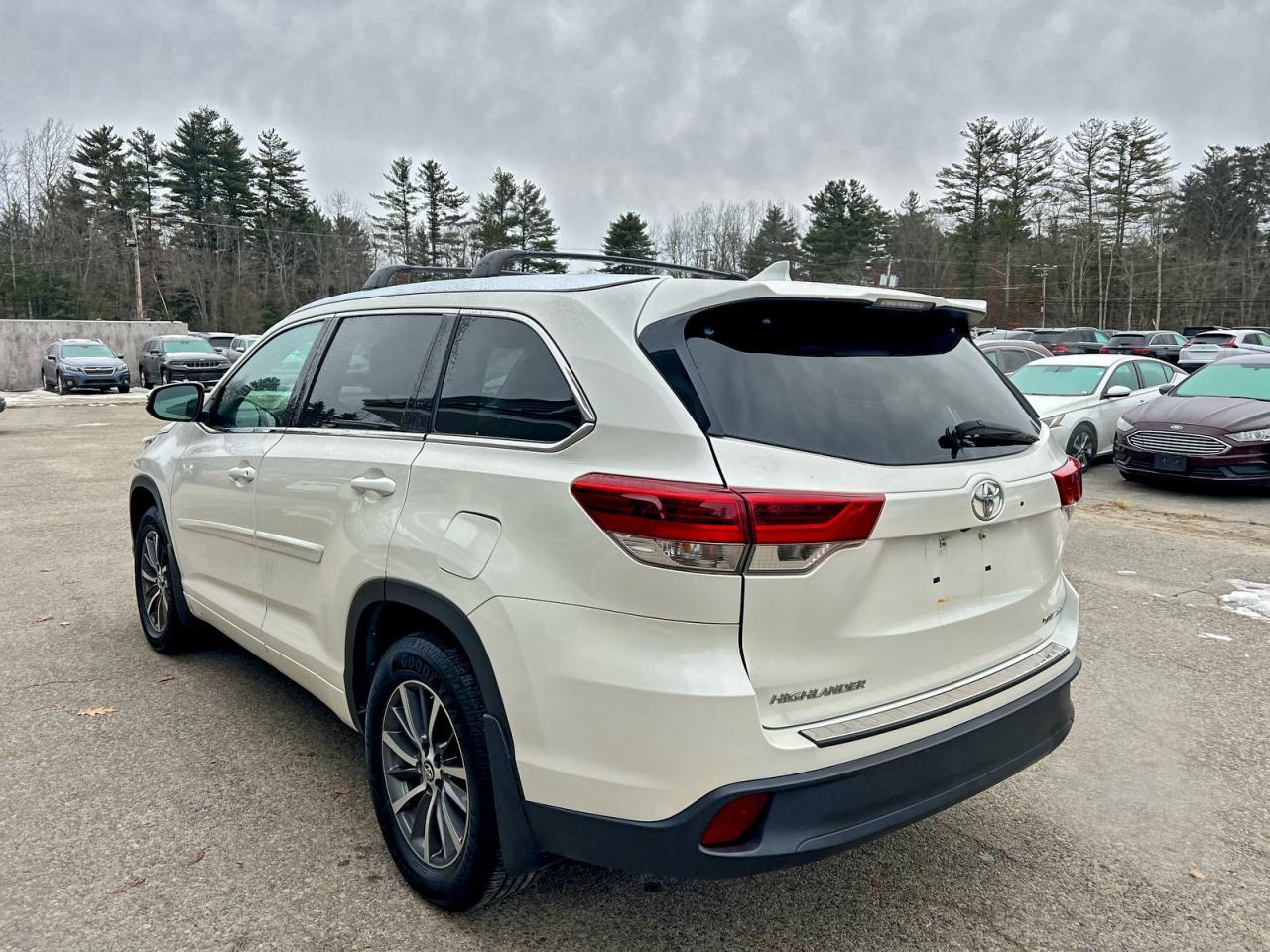2018 TOYOTA HIGHLANDER