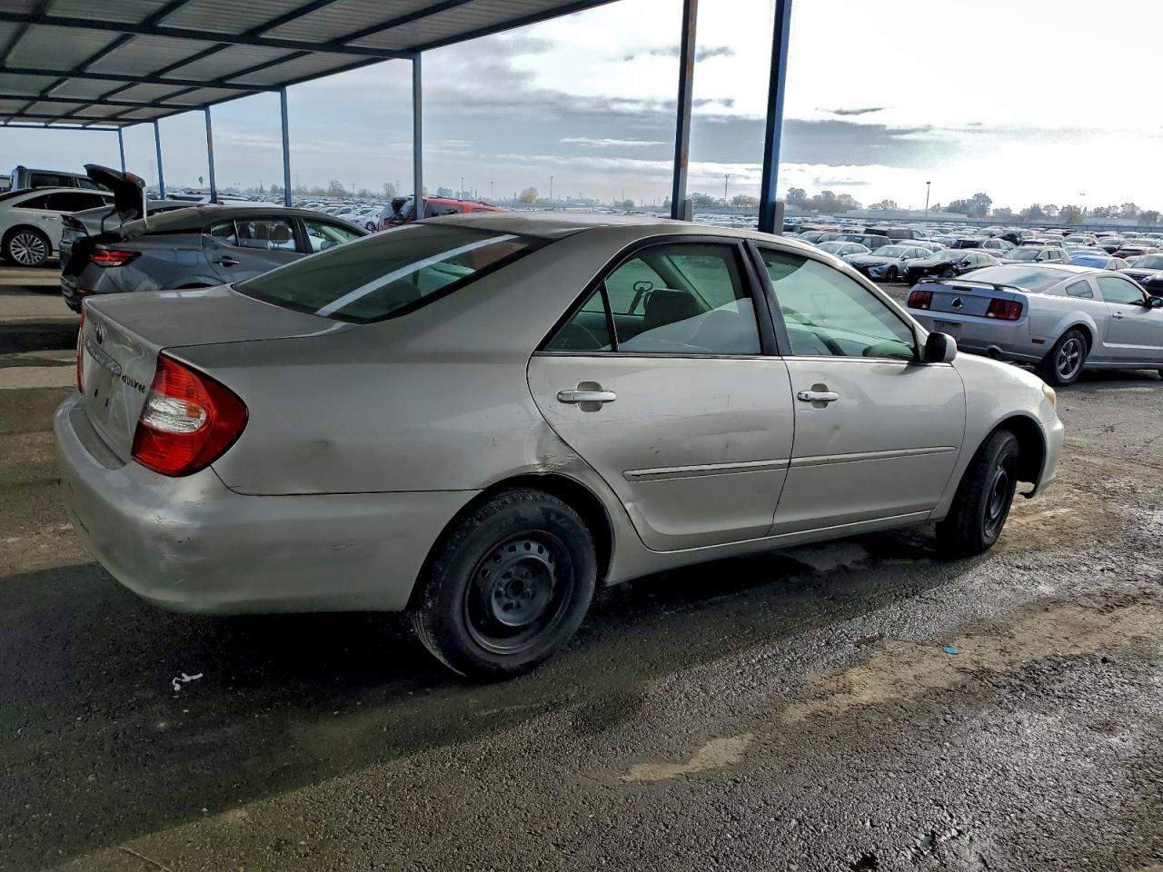2004 TOYOTA CAMRY