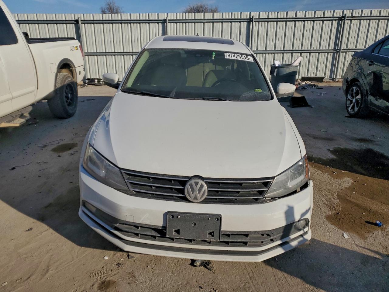 2016 VOLKSWAGEN JETTA