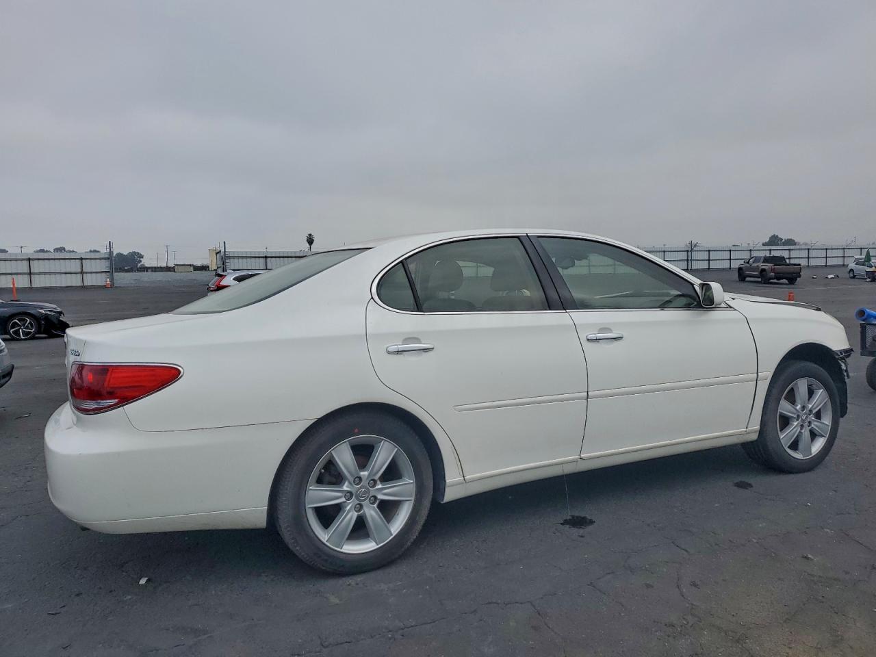 2005 LEXUS ES 330
