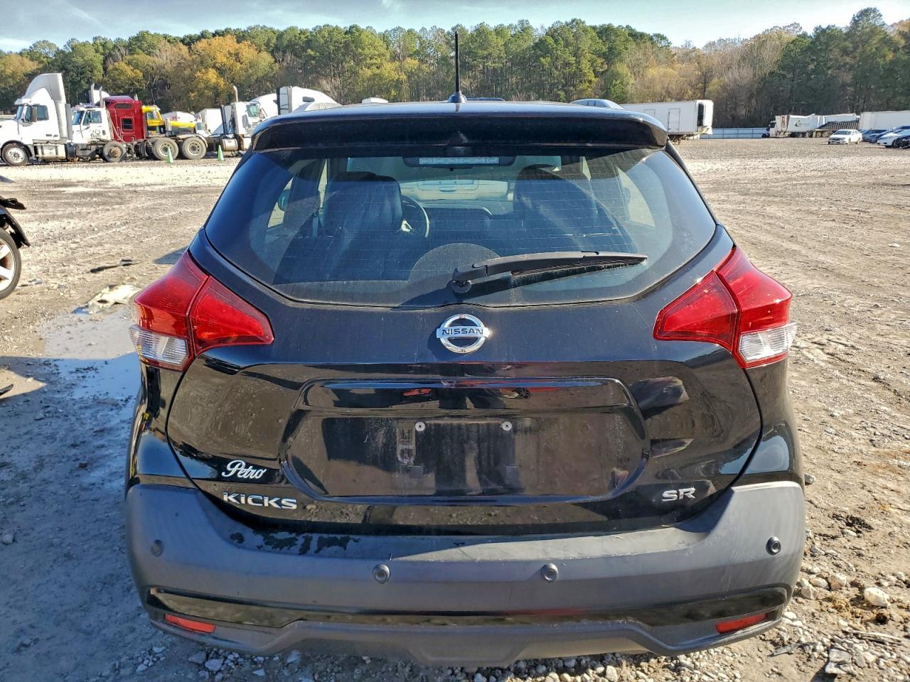 2020 NISSAN KICKS