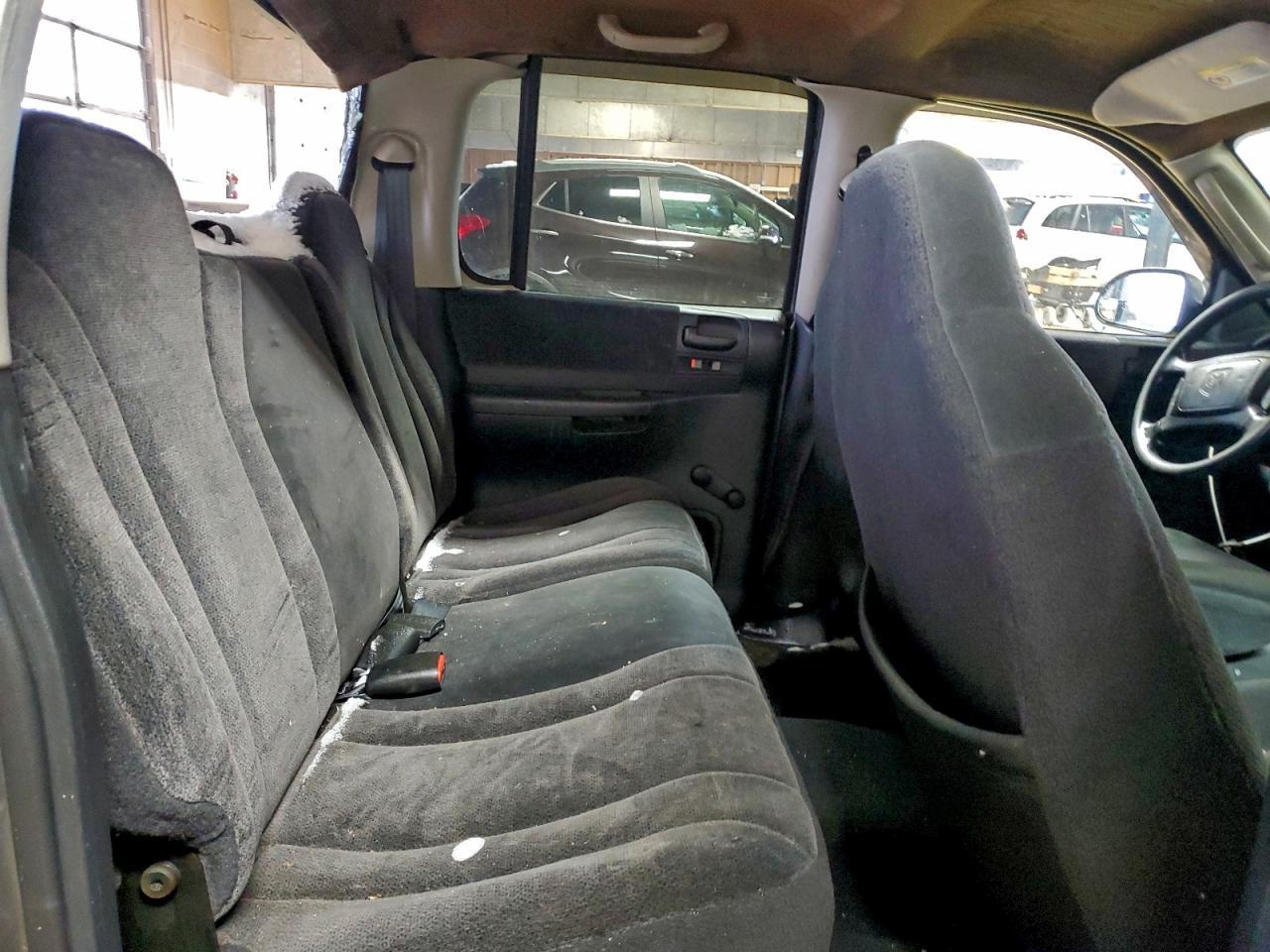 2004 DODGE Dakota