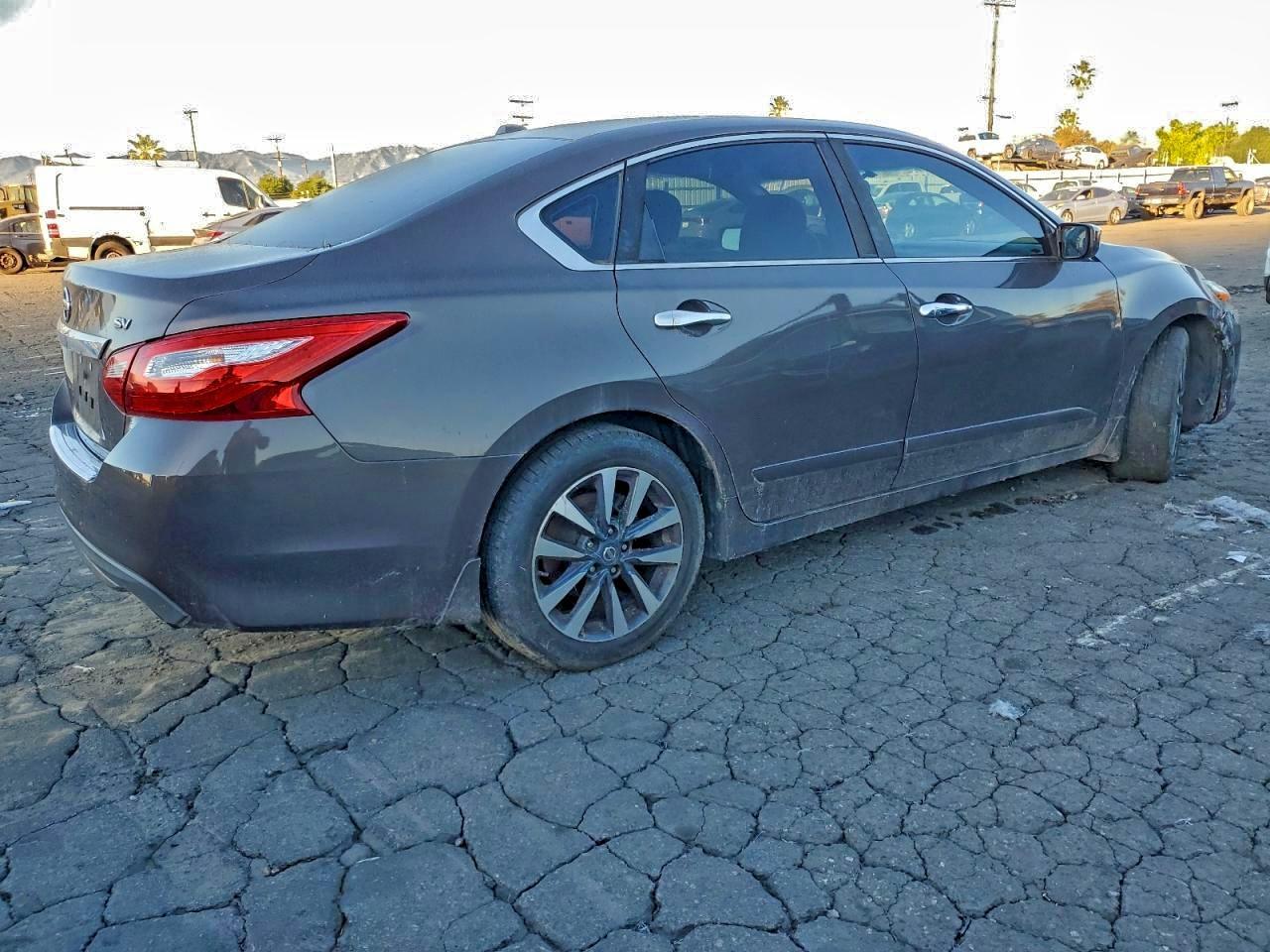 2016 NISSAN ALTIMA