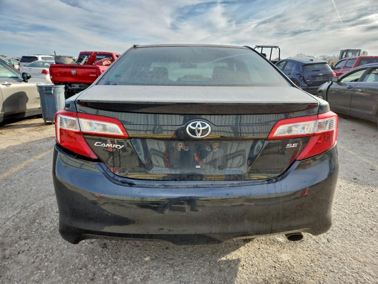 2013 TOYOTA CAMRY