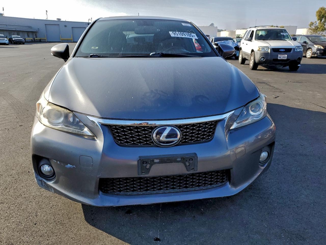 2013 LEXUS CT 200