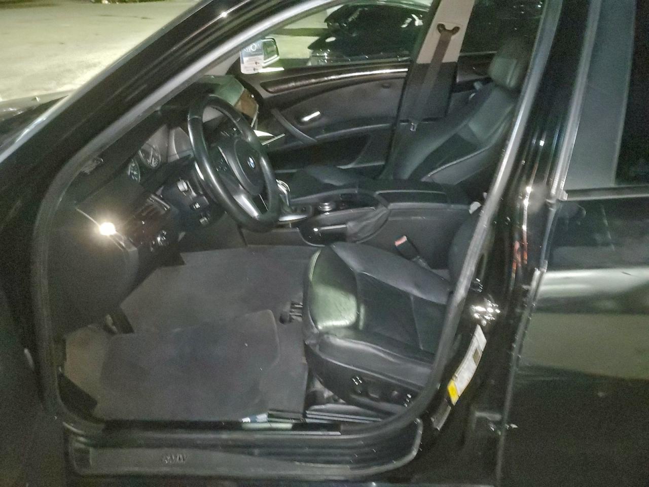 2012 NISSAN Maxima