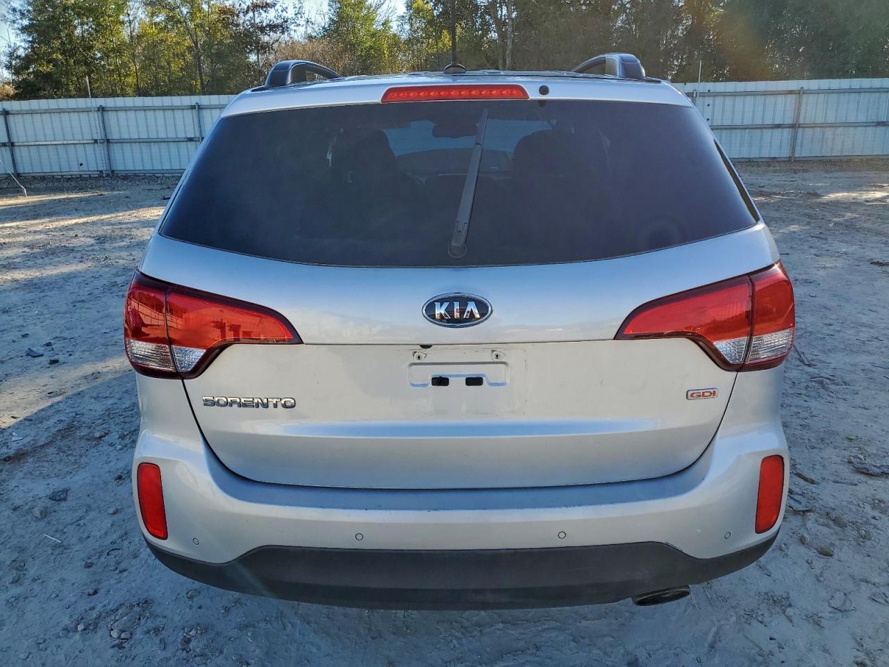 2015 KIA SORENTO