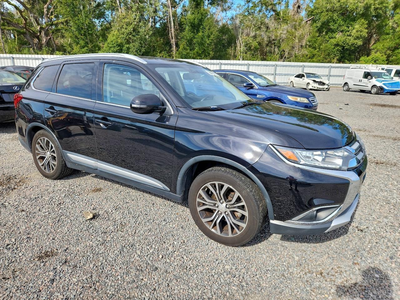 2017 MITSUBISHI outlander