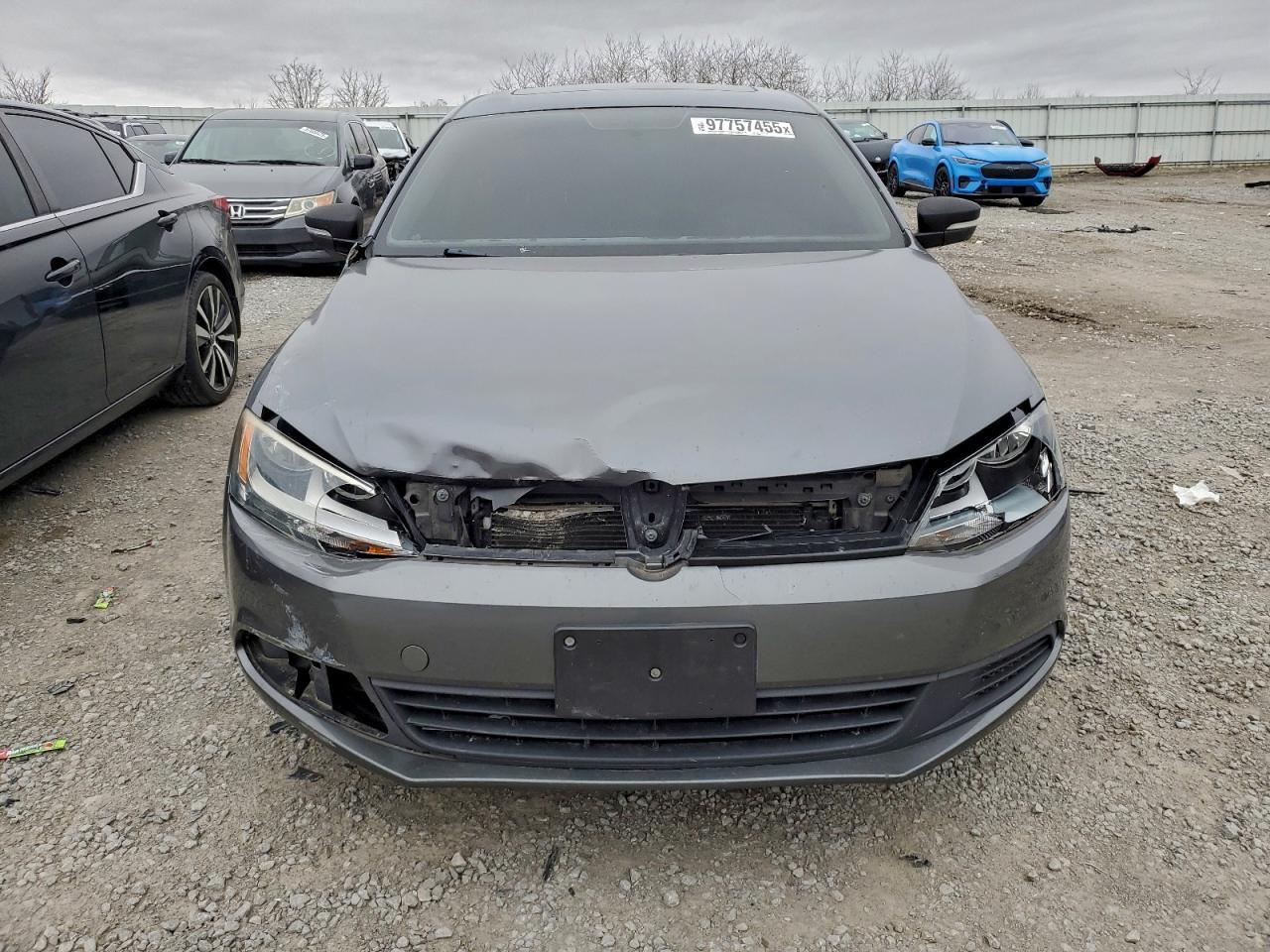 2011 VOLKSWAGEN JETTA