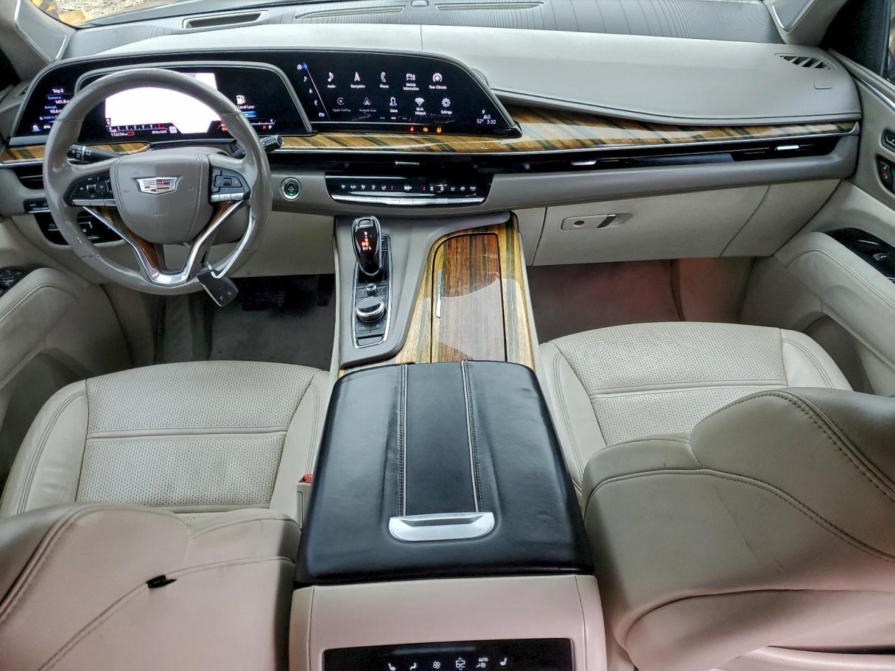 2021 CADILLAC Escalade ESV