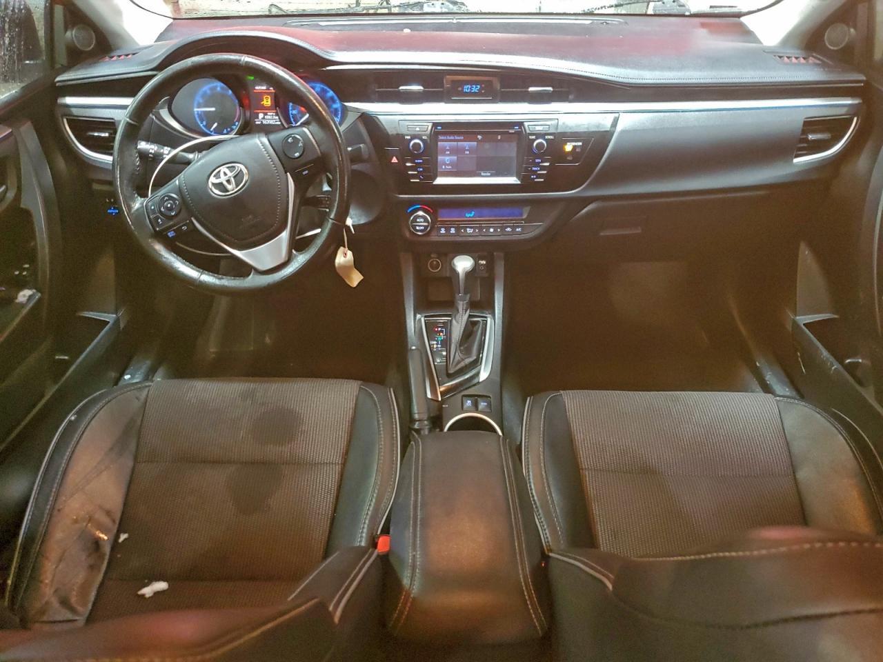 2015 TOYOTA COROLLA