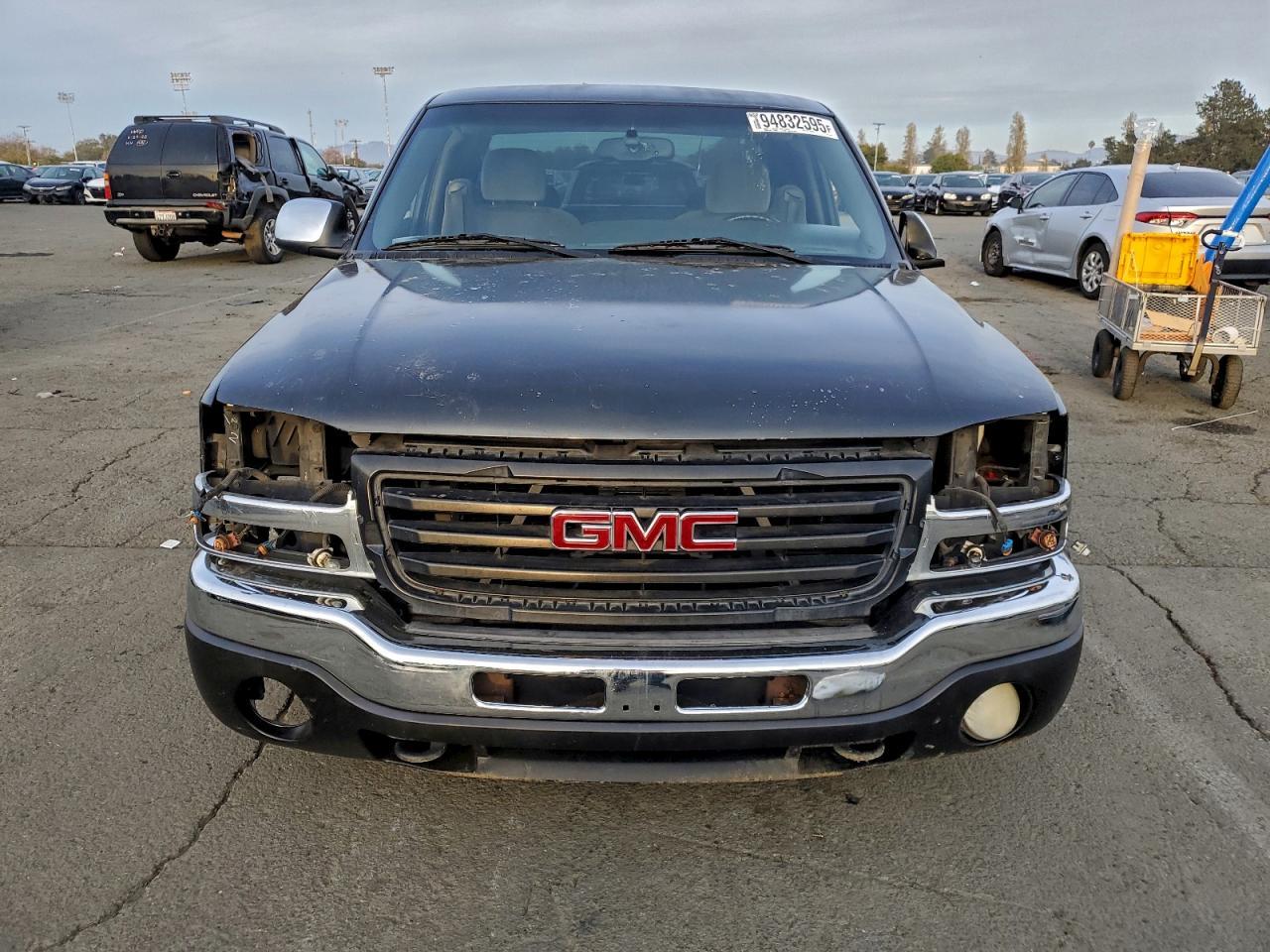 2003 GMC Sierra